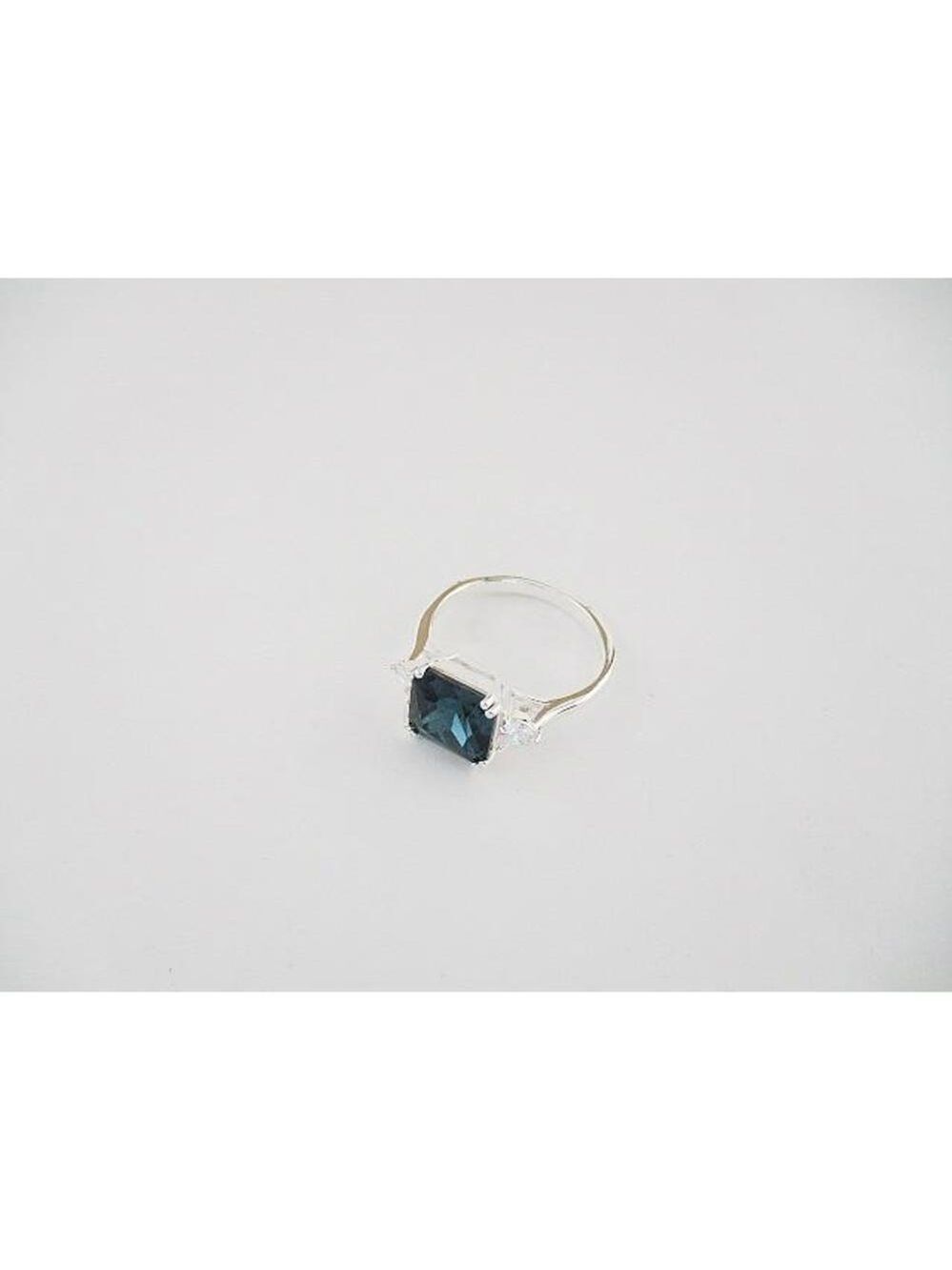 NWT Charter Club Silver Tone CZ and Blue Crystal Statement Ring, Size 5